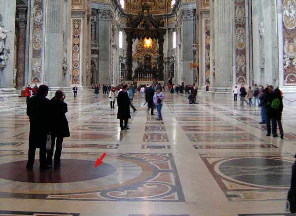 Disco de pórfido en San Pedro del Vaticano